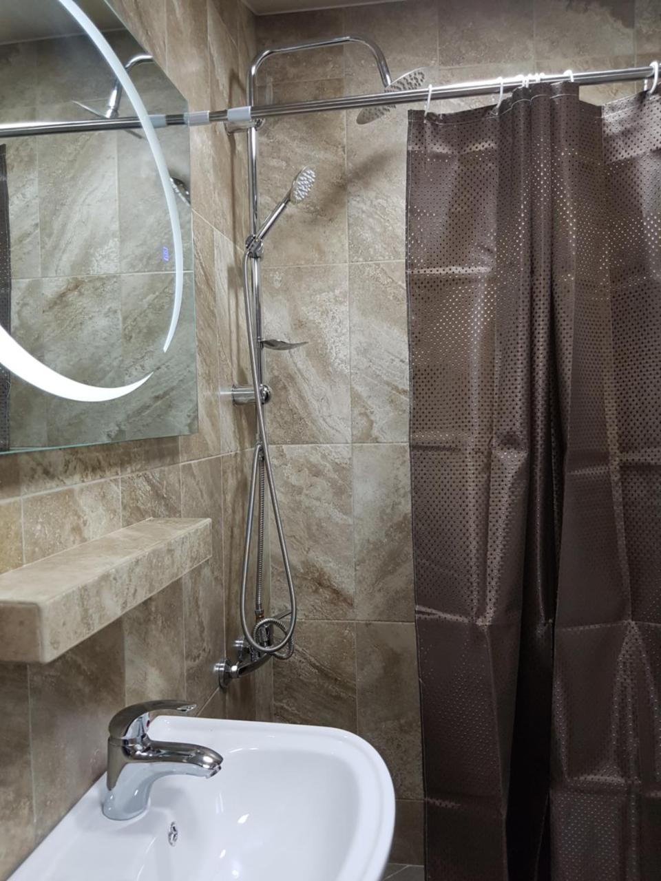 Meridian Кутаиси Экстерьер фото